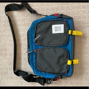 Topi designs Global briefcase